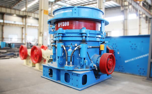 如何區(qū)分短頭破碎機(jī)和標(biāo)準(zhǔn)圓錐破碎機(jī)