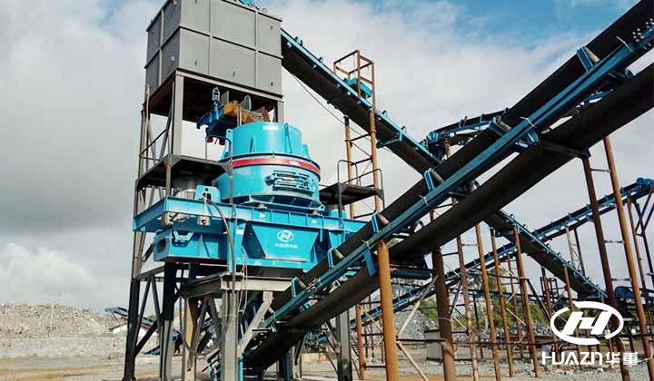 沖擊破碎機破碎硅石