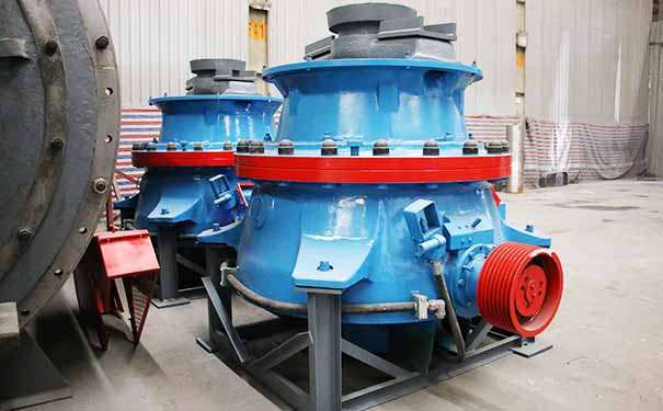 一套時產100噸的青石破碎機需要哪些設備？ 