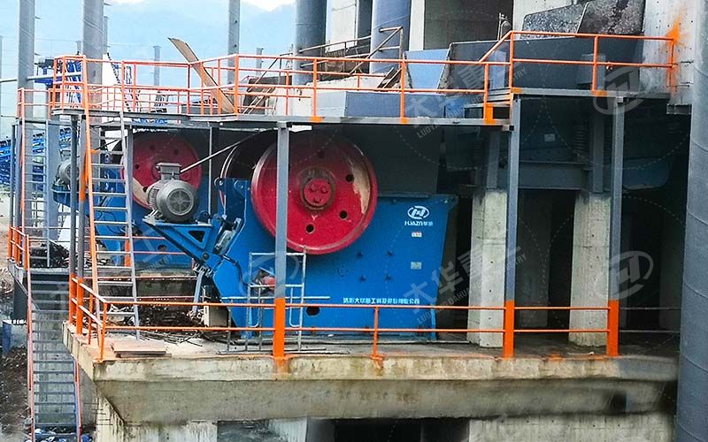 顎式破碎機(jī)