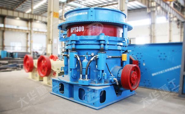 在礦山行業(yè)中，怎么選擇單缸圓錐破碎機(jī)和多缸圓錐破碎機(jī)