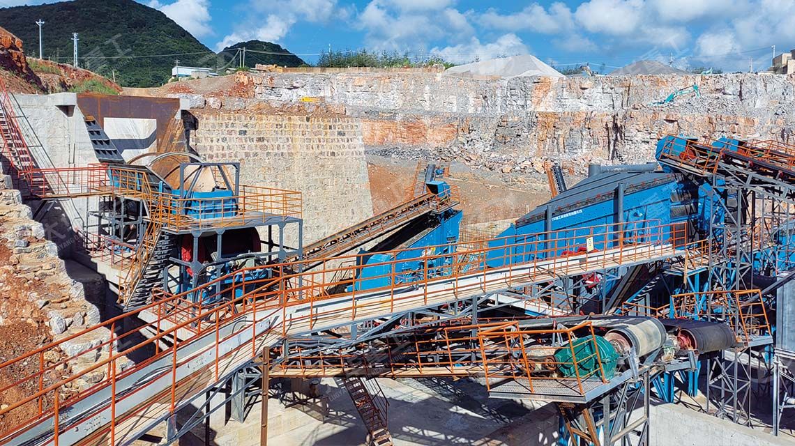大華重工創(chuàng)建的一條時產(chǎn)450噸砂石骨料生產(chǎn)線在云南順利投產(chǎn)