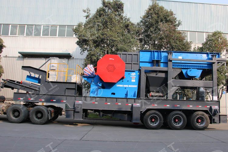 大華重工大型輪胎顎式破碎機發(fā)往非洲