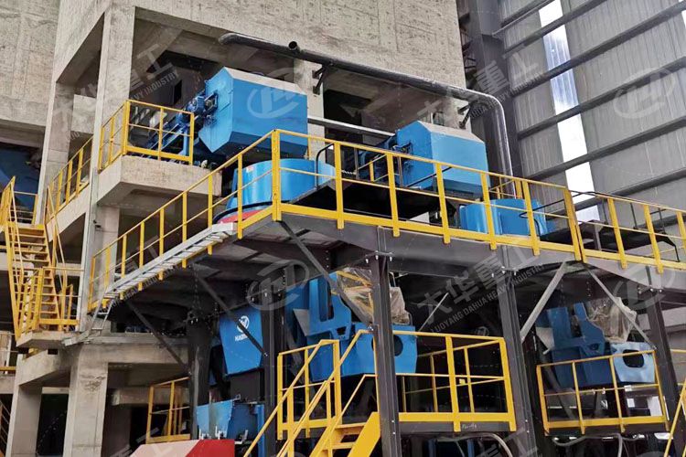 立式?jīng)_擊破碎機(jī)