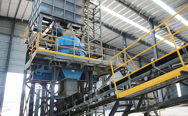 石灰石破碎使用立式?jīng)_擊破碎機還是立式復合破碎機